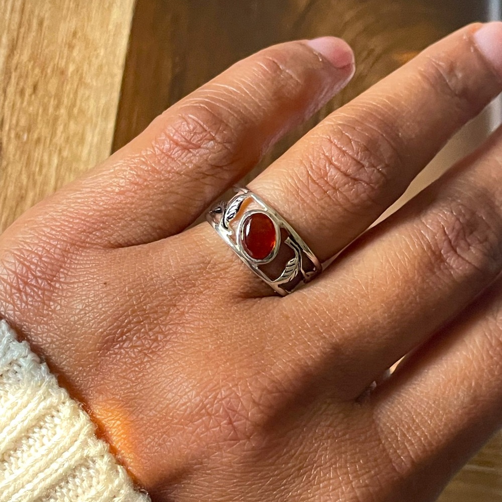 Natural Carnelian ring in 925 Sterling Silver Ring  Natural carnelian! US 6- 10